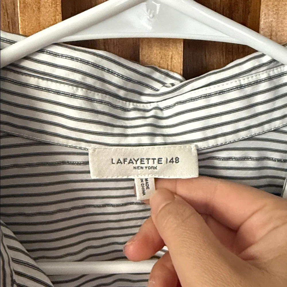 Lafayette 148 New York Buttoned Front Greyson Relaxed Striped Shirt. L - Picture 5 of 12